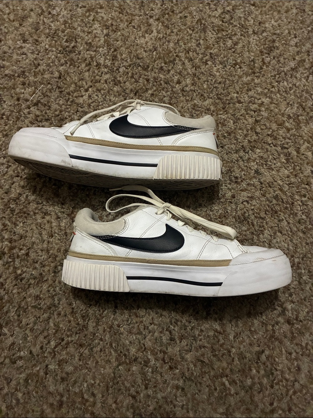 Nike Court Legacy Lift Platform Sneakers size 9